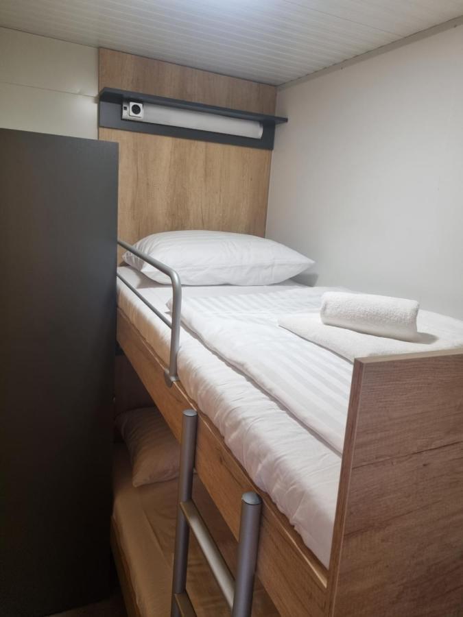 Hipo Camp Mobil Home Arta Pakostane Bagian luar foto