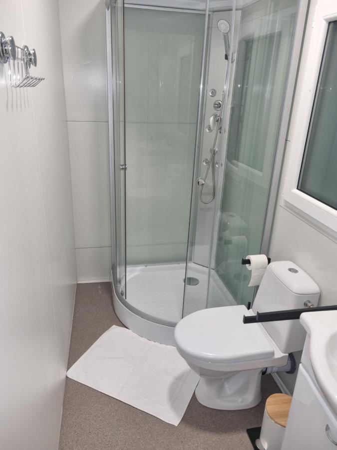 Hipo Camp Mobil Home Arta Pakostane Bagian luar foto