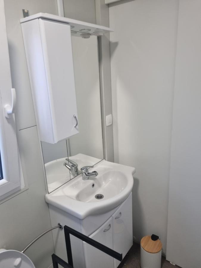 Hipo Camp Mobil Home Arta Pakostane Bagian luar foto