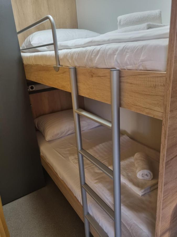 Hipo Camp Mobil Home Arta Pakostane Bagian luar foto
